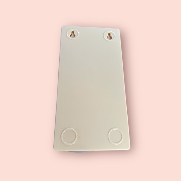 Flying Skirt Tissue Box - Picture 3 of 5